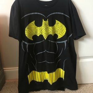 Batman shirt with Velcro cape
